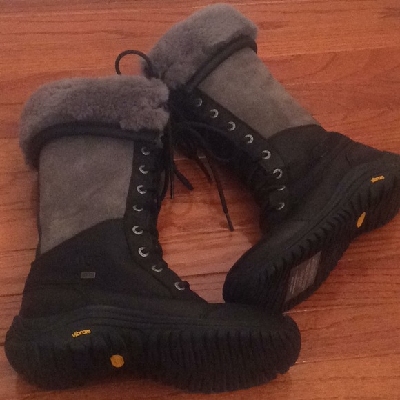 ugg adirondack tall size 8